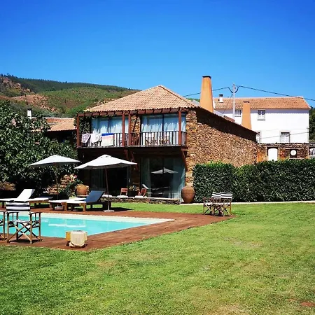 Casa De Baixo - Nature Alojamento de Turismo Rural *