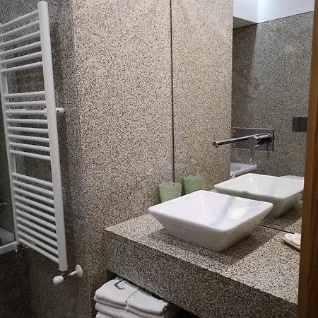 Casa De Baixo - Nature Alojamento de Turismo Rural Alvoco das Várzeas