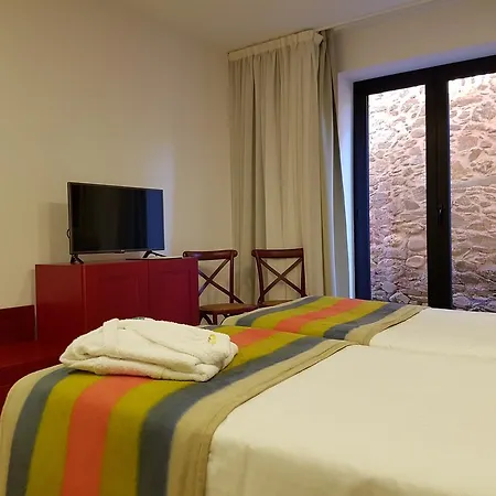 Casa De Baixo - Nature Hotel *