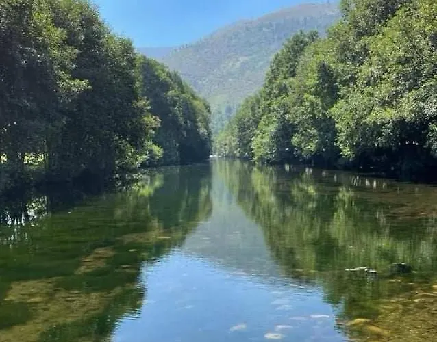 Casa De Baixo - Nature Фермерский дом