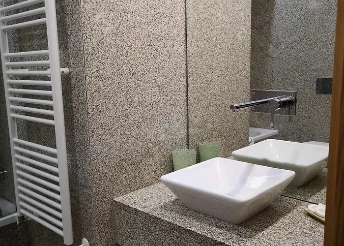 Casa De Baixo - Nature Alojamento de Turismo Rural Alvoco das Várzeas